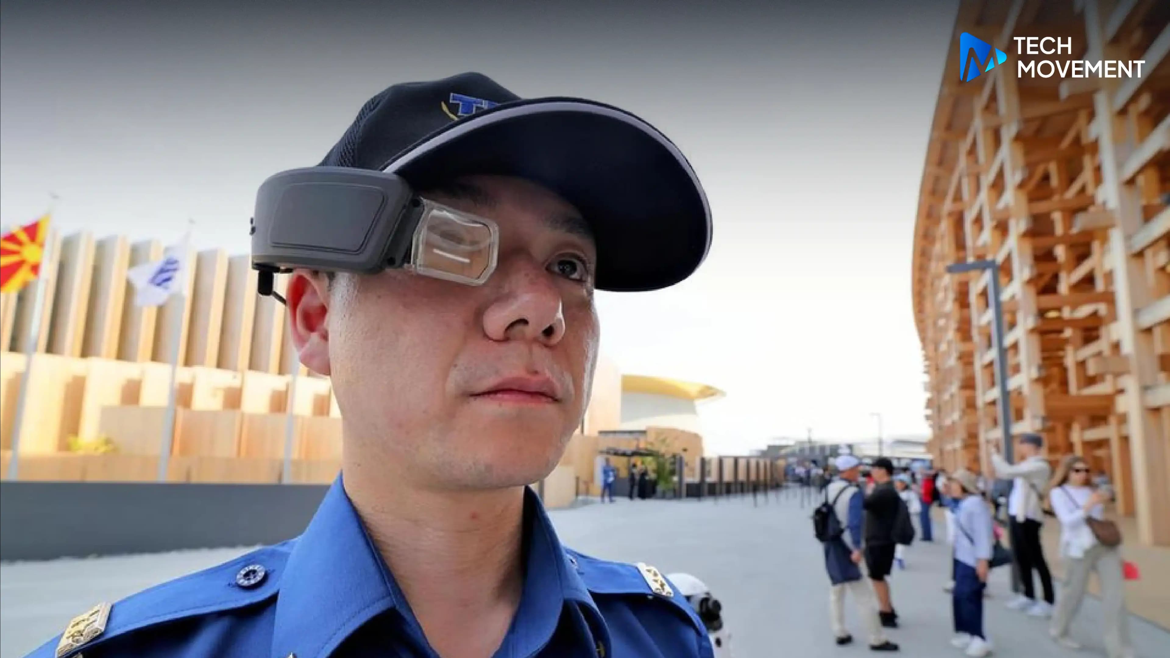 Head-Mounted_Displays__ผู้ช่วยบริการของ_รปภ.webp